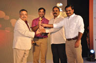   presenter   Vinod Dua   winner   Daily News Bulletin Telugu   TV 9.